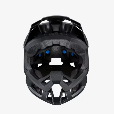 100% helma TRAJECTA - černá