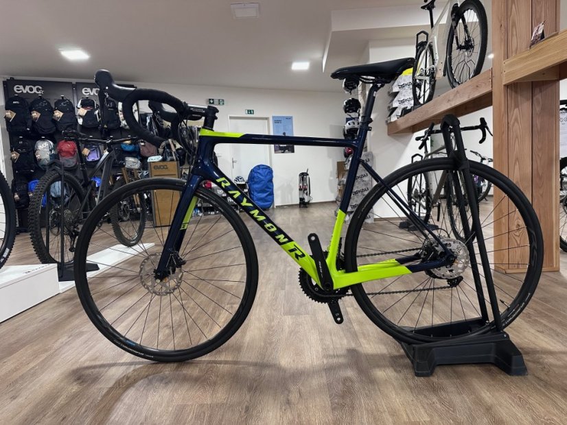 Testovací silniční kolo Raymon RaceRay 7.0