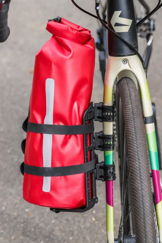 Torba na widelec. Zefal Z Adventure Fork pack, czerwony
