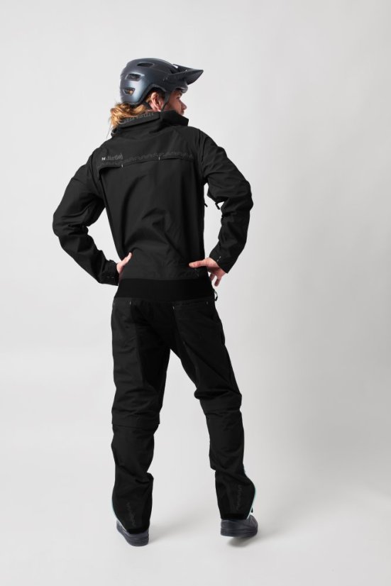 Voděodolná cyklistická kombinéza Dirtlej Dirtsuit Core Edition Blacklabel