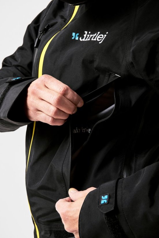 Voděodolná cyklistická kombinéza Dirtlej Dirtsuit SFD Edition Black Lime