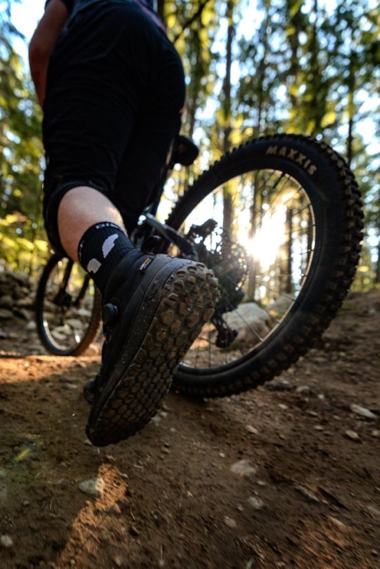 Cyklistické boty RIDE CONCEPTS TALLAC MID CLIP BOA pánské, černá/charcoal - Velikost: 45