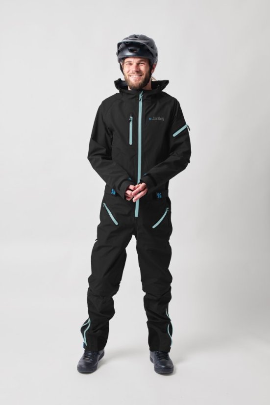 Voděodolná cyklistická kombinéza Dirtlej Dirtsuit Core Edition Blacklabel