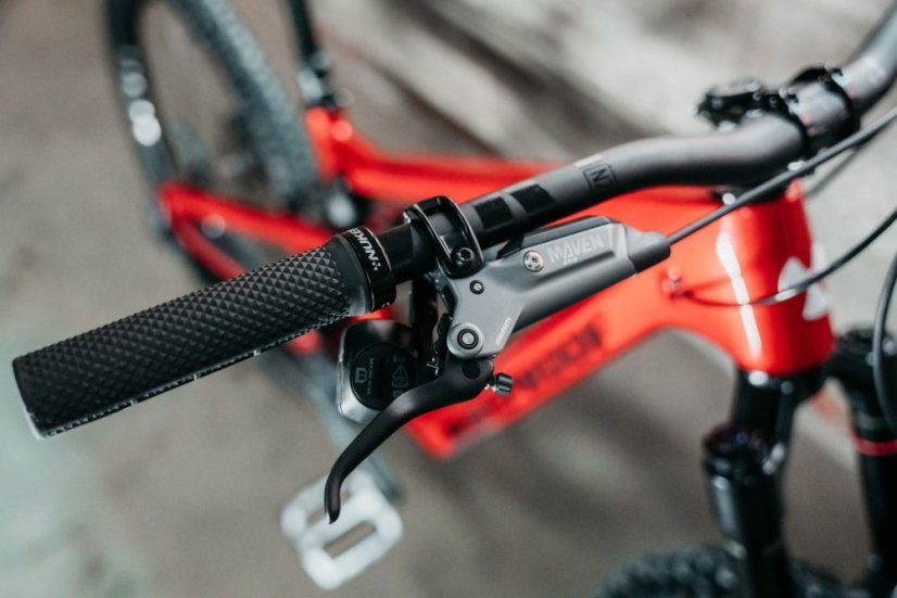 NUKEPROOF kolo REACTOR Carbon Pro 290 T-GX Red XL - Velikost: XL