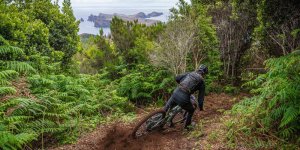 Cyklistické batohy EVOC ťa podržia na každom traile