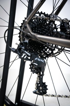 Raymon GravelRay 5.0 SE Brown Black Matt - Limitovaná série