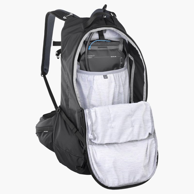 Evoc Trail Pro Blackline 26