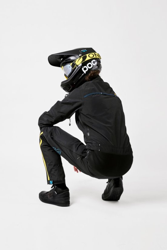 Voděodolná cyklistická kombinéza Dirtlej Dirtsuit SFD Edition Black Lime
