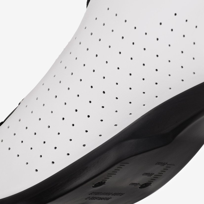 FIZIK TRETRY VENTO OMNA WIDE WHITE - BLACK (VER5BPW1K2010) - Veľkosť: 42