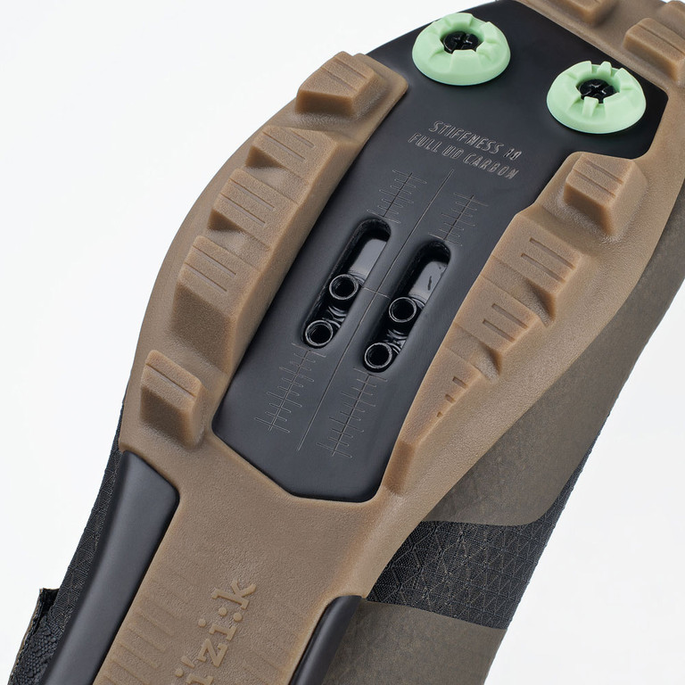 FIZIK TRETRY VENTO FEROX CARBON MUD - GRAPE (VEX1WMR1C8598)