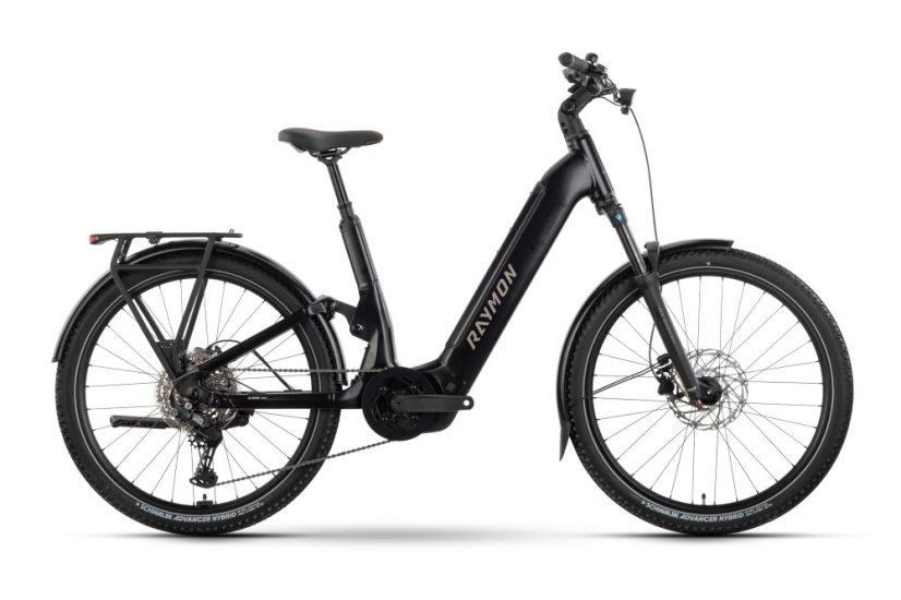 Celoodpružený trekingový elektrobicykel Raymon Tavano Comp Wave čierne