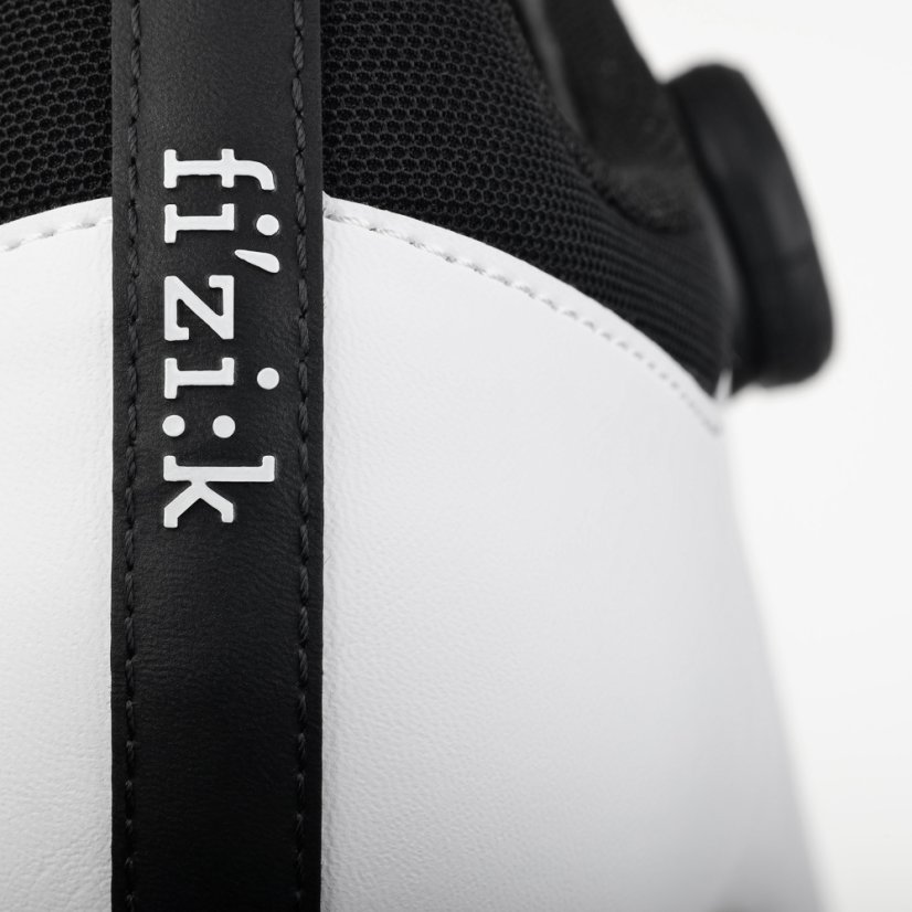 FIZIK TRETRY VENTO OMNA WHITE - BLACK (VER5BPR1K2010) - Velikost: 39,5