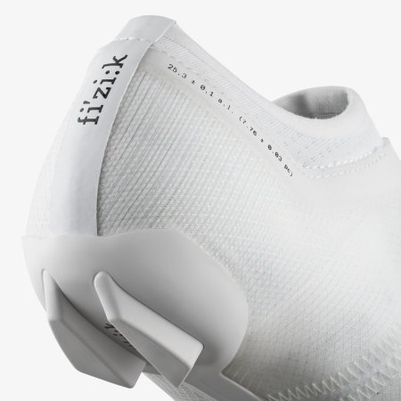 FIZIK TRETRY VENTO VEGA CARBON WHITE - WHITE (VER1DMR1C2020)